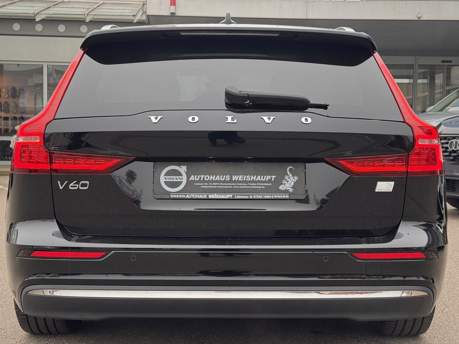 Volvo V60 T6*AWD*Recharge*AHK*Leder*Winterpaket*Keyles