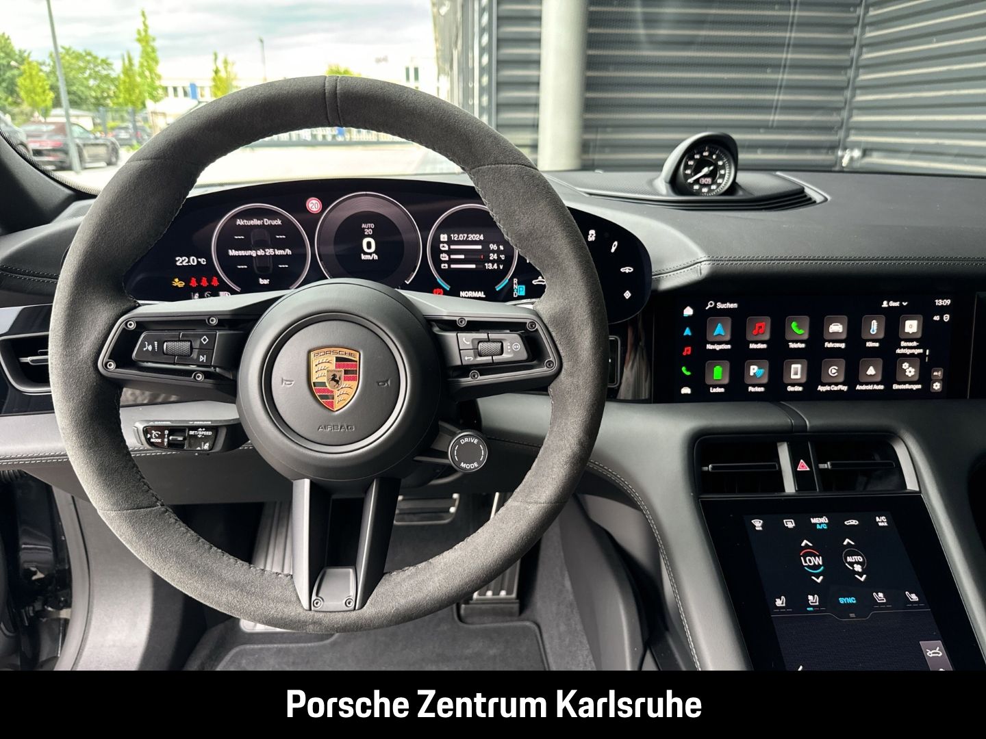 Porsche Taycan 4 Cross Turismo Offroad HA-Lenkung InnoDr