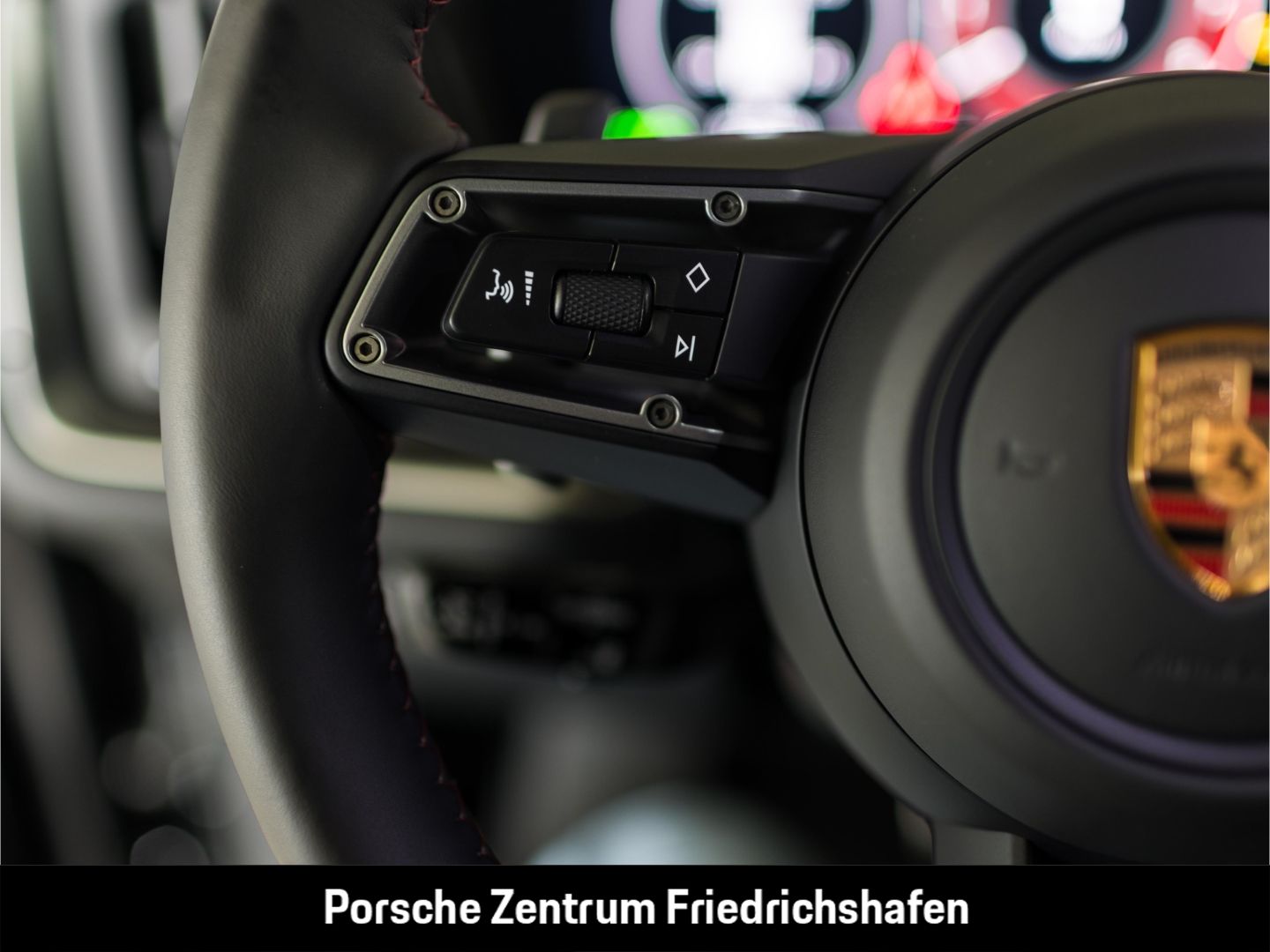 Porsche Cayenne GTS HA-Lenkung InnoDrive Head-Up BOSE