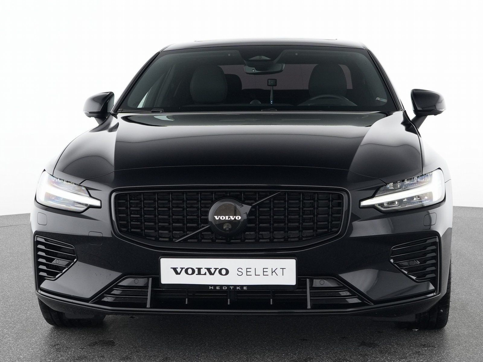 Volvo S60 T8 Recharge Ultimate Dark 19"+B&W+AHK+360°
