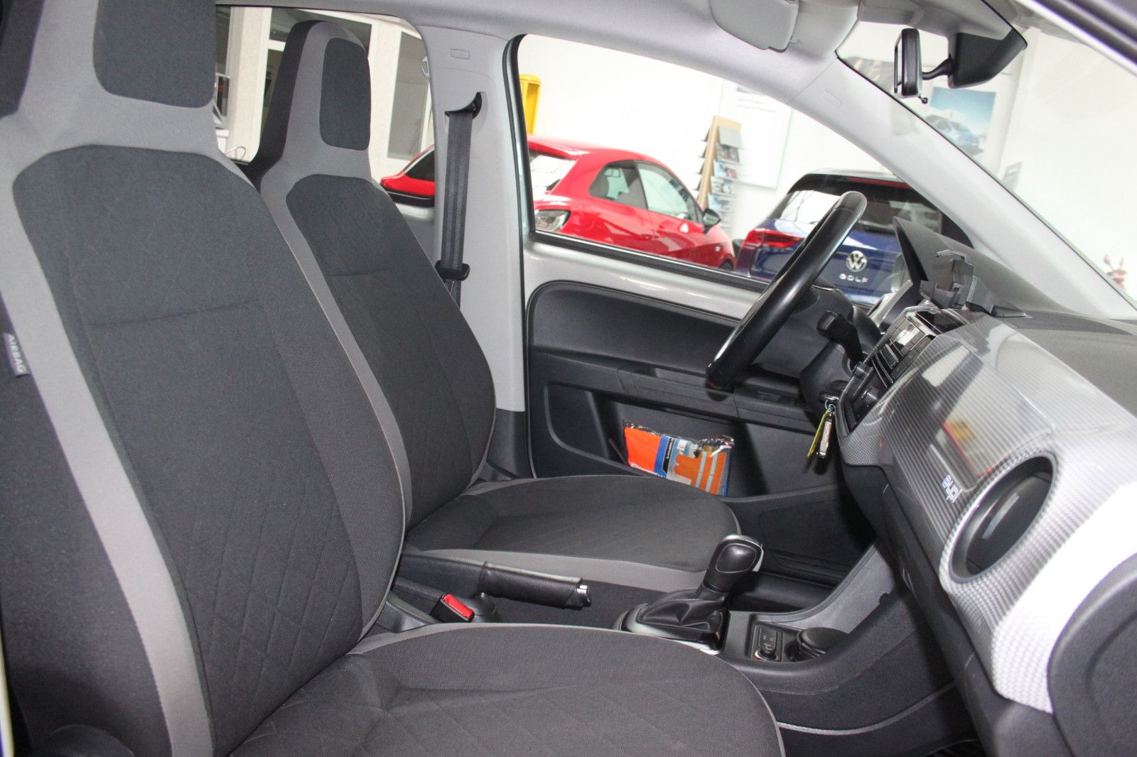 Volkswagen up! e-up! Style - Samsaru's Car Outlet