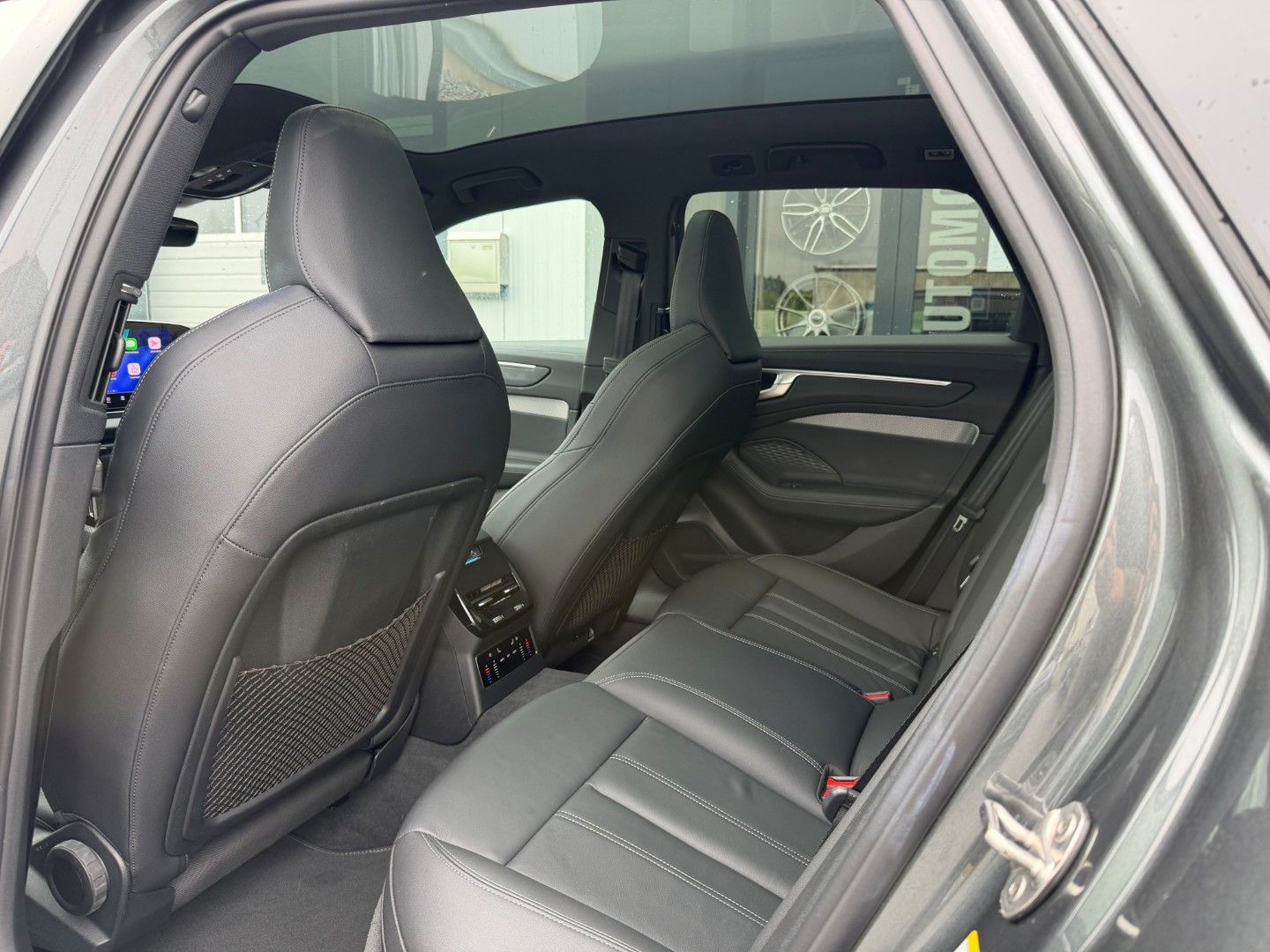 Audi A6 Avant TDI S Line Black *19''*Pano*360°*Matrix