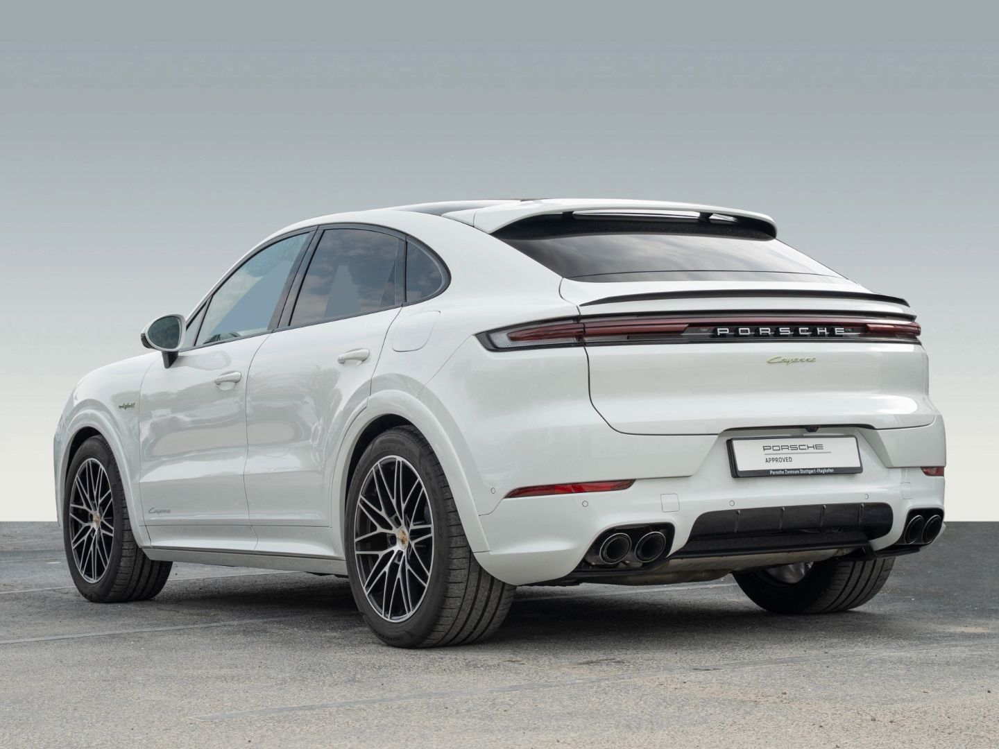 Porsche Cayenne E-Hybrid Coupe InnoDrive Surround View