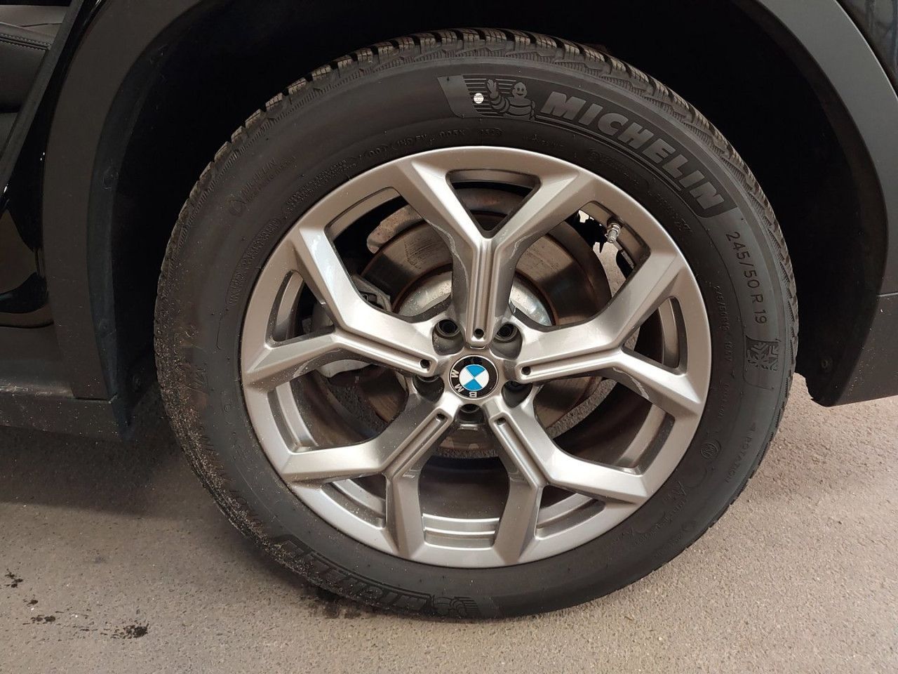BMW X3 xDrive20i - Samsaru's Car Outlet