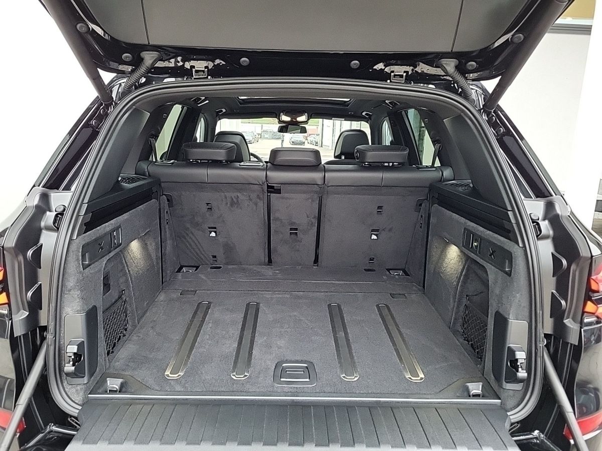 BMW X5 xDrive40d M SPORT Sitzbelüft AHK HeadUp Pano