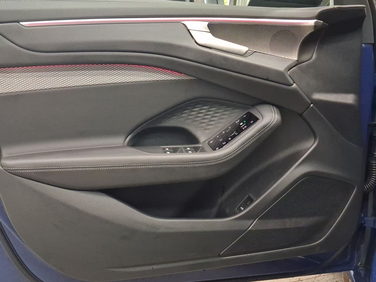 Audi A6 Avant TFSI Q 2x S LINE PANO LEDER HuD B&O