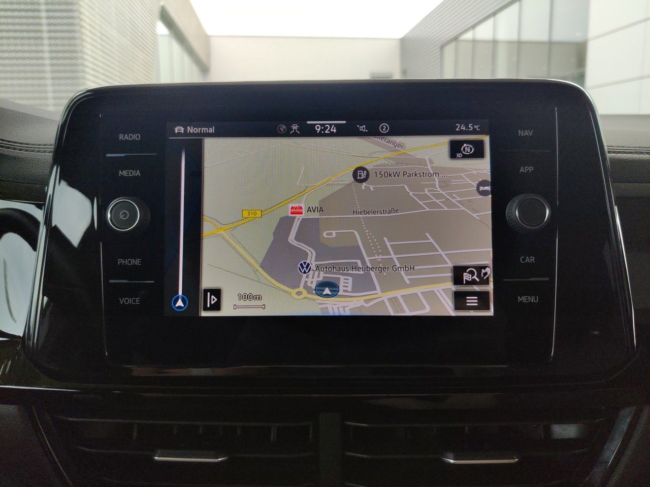 Volkswagen T-Roc 2.0 TDI DSG 4MOTION R-Line - Samsaru's Car Outlet