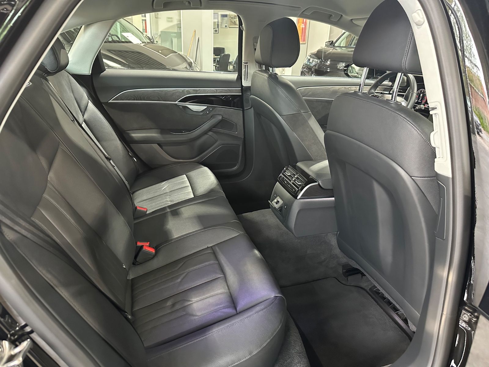 Audi A8 50 TDI quattro - Samsaru's Car Outlet