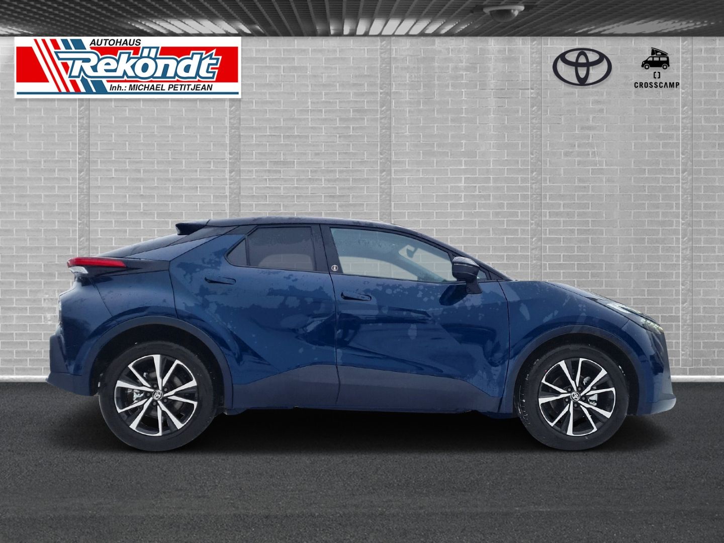 Toyota C-HR 4x2 Team Deutschland - Samsaru's Car Outlet