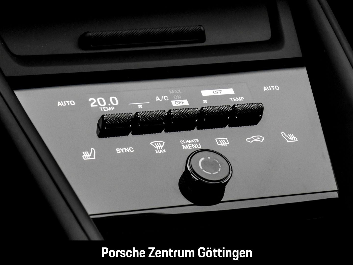 Porsche Macan 4 BOSE Surround-View Abstandstempomat LED
