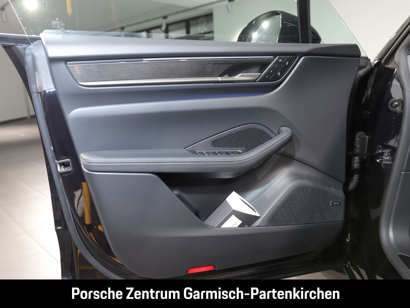 Porsche Macan Turbo 360 Kamera LenkradHZG Keyless Entry