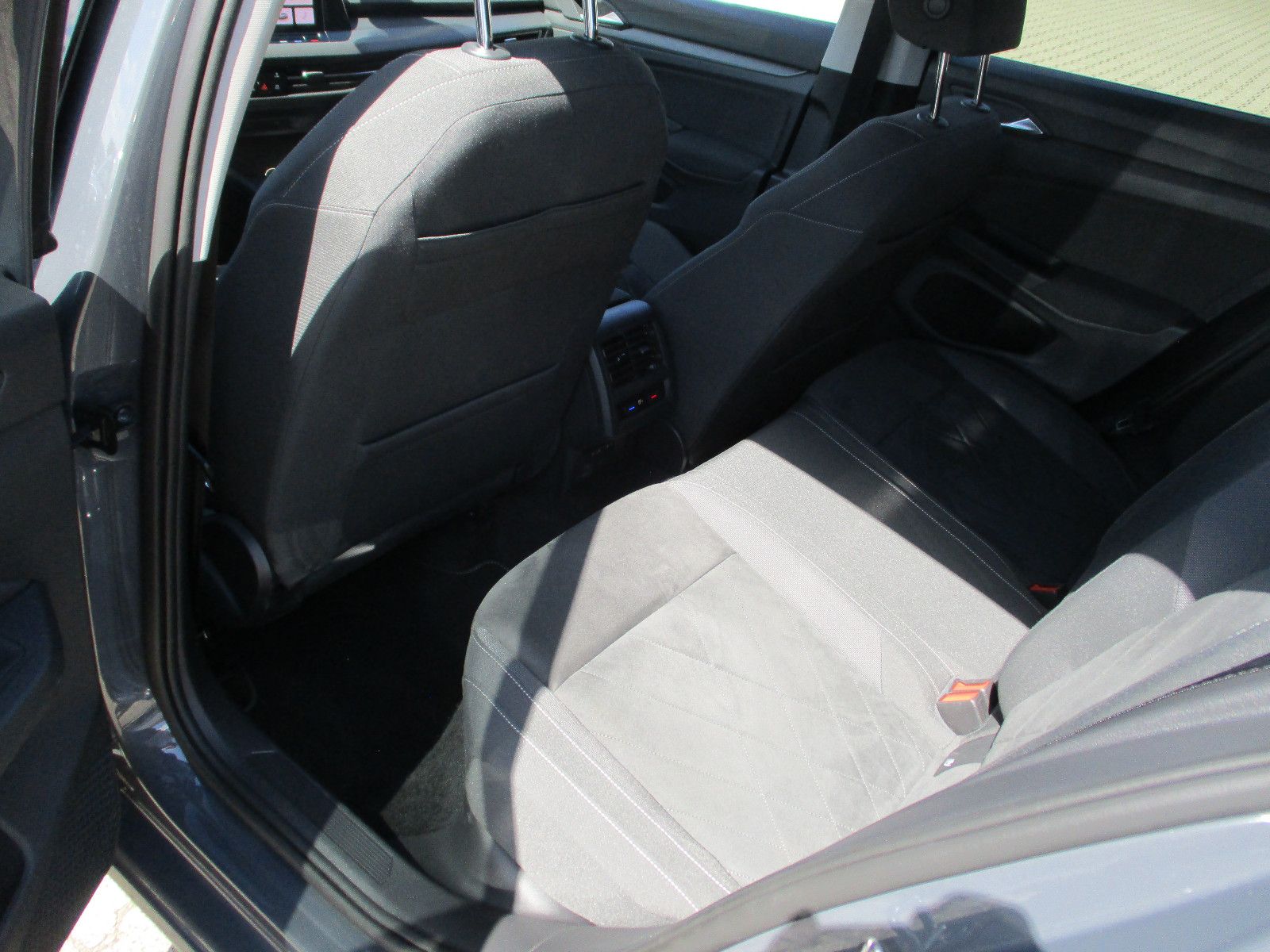 Volkswagen Golf VIII Style eHybrid DSG - Samsaru's Car Outlet