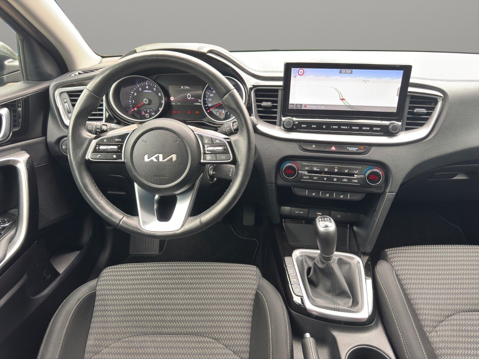 Kia cee'd / Ceed Vision - Samsaru's Car Outlet