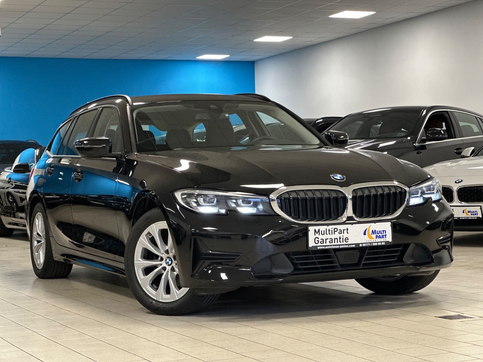 BMW 320d LivCP+ - Samsaru's Car Outlet