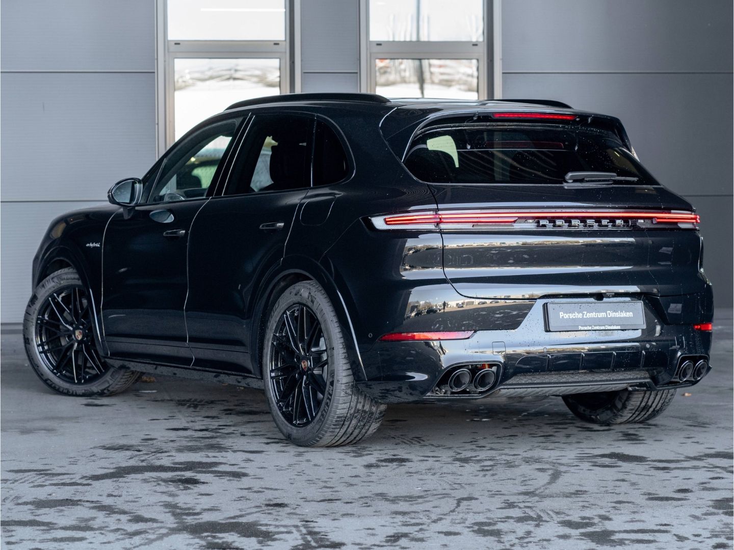 Porsche Cayenne E-Hybrid Hinterachslenkung BOSE HD-Matri