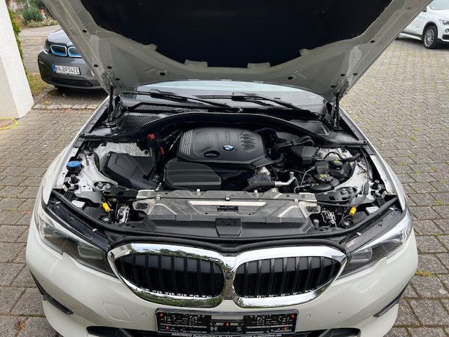 BMW 3 Touring 320 d Aut. Avantgarde - Samsaru's Car Outlet