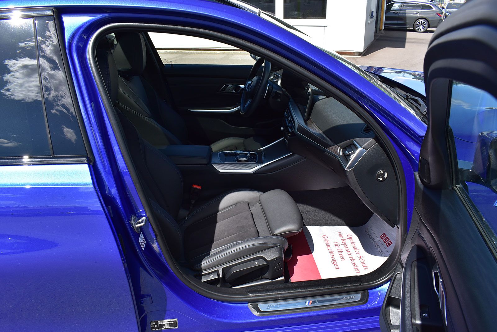 BMW 320d xDrive M Sport - Samsaru's Car Outlet