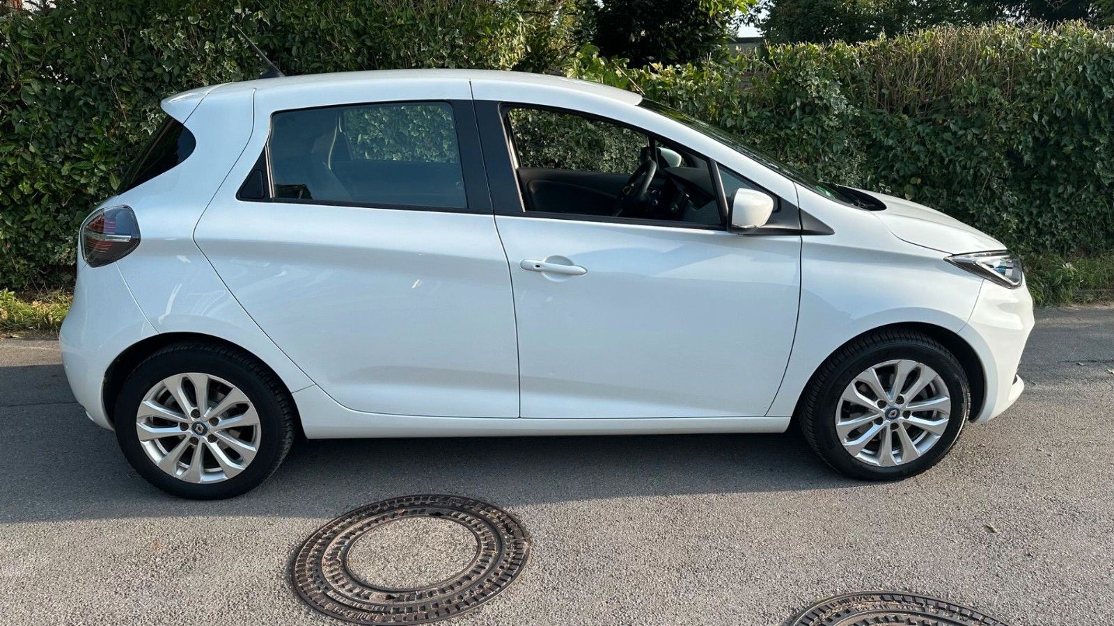 Renault ZOE Zoe Experience - Samsaru's Car Outlet