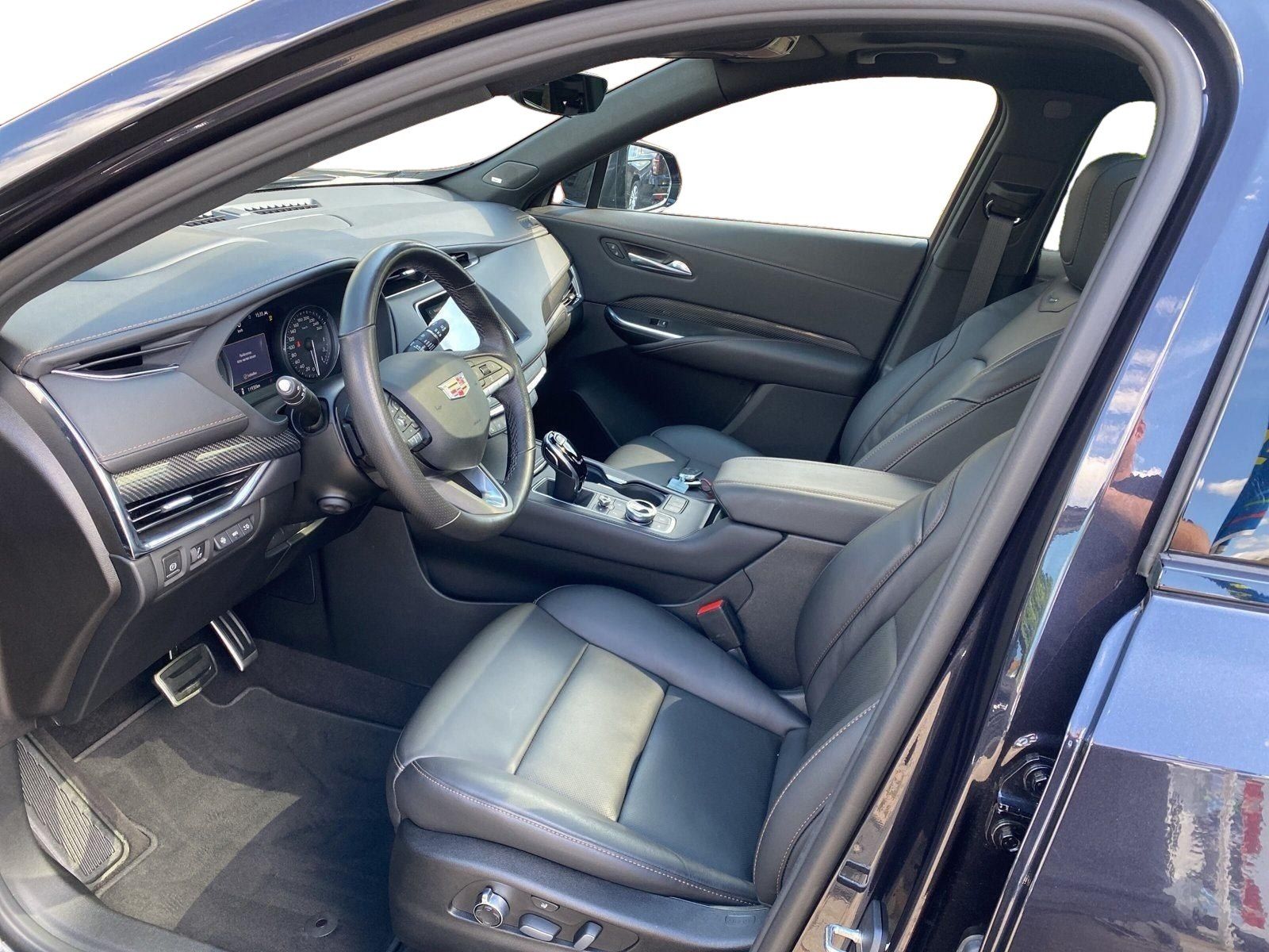 Cadillac XT4 2.0 T Sport AWD AHK+360 Kamera+Panorama