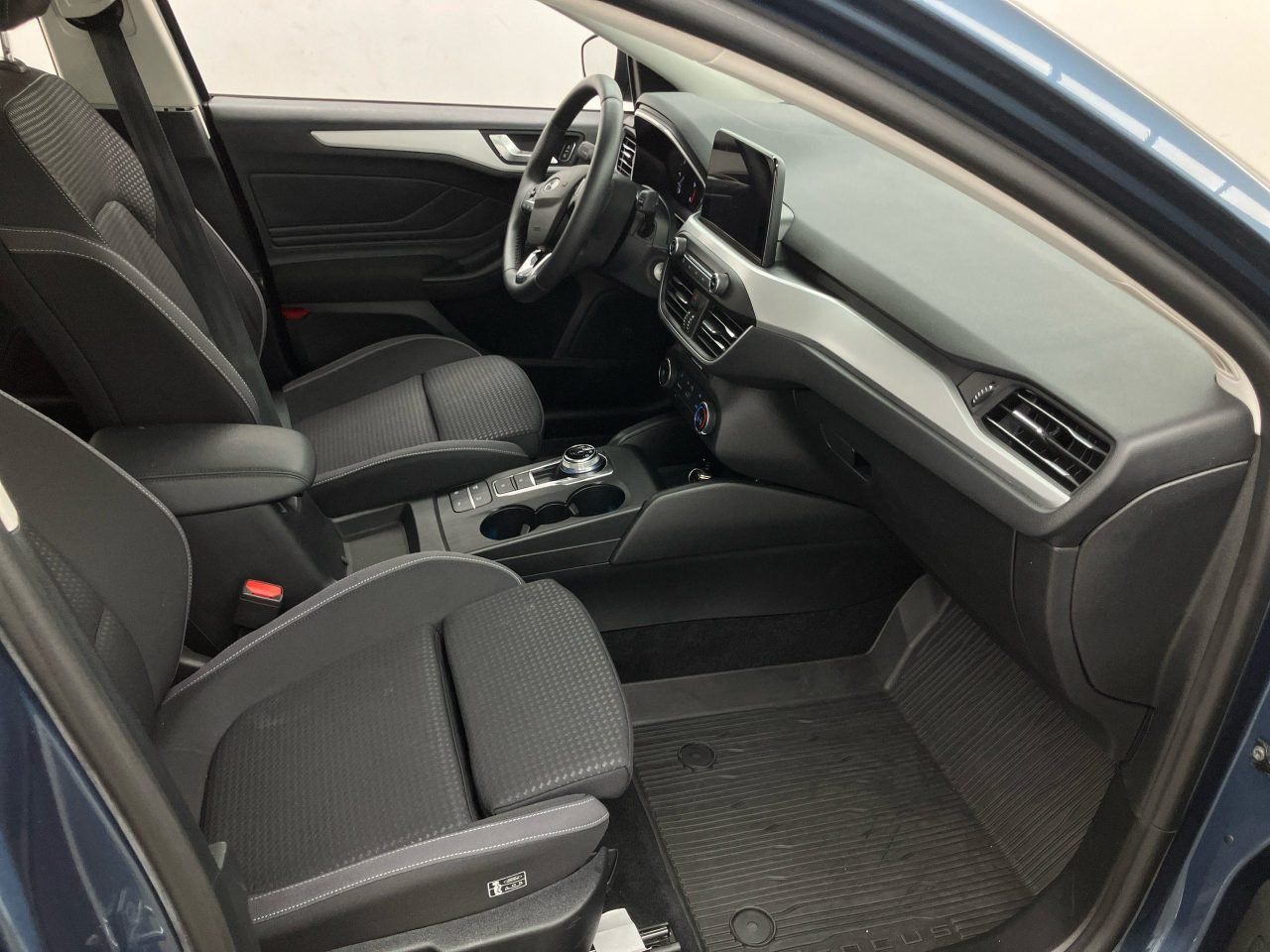 Ford Focus 2.0 EcoBlue Cool&Connect - Samsaru's Car Outlet