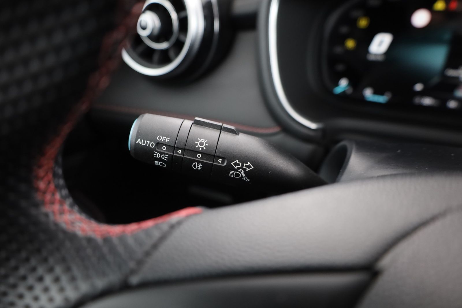 MG HS 1.5 T-GDI Luxury Aut. LED ACC Navi Pano