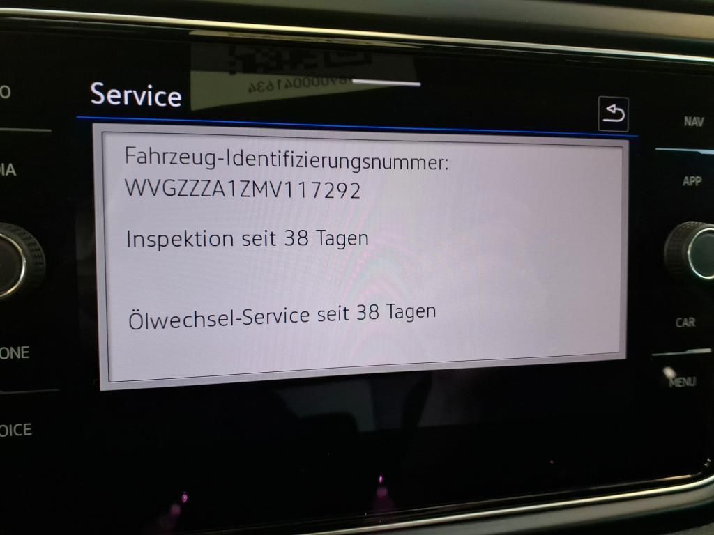 Volkswagen T-Roc 1.5 TSI DSG - Samsaru's Car Outlet