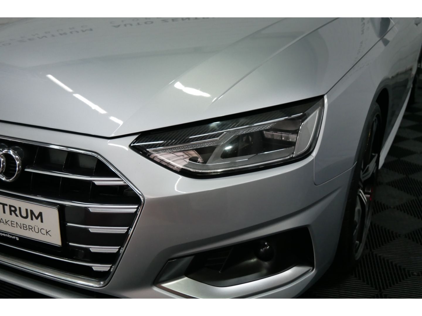 Audi A4 50 TDI q S line LED+Navi+Leder+Sportsitze+19'