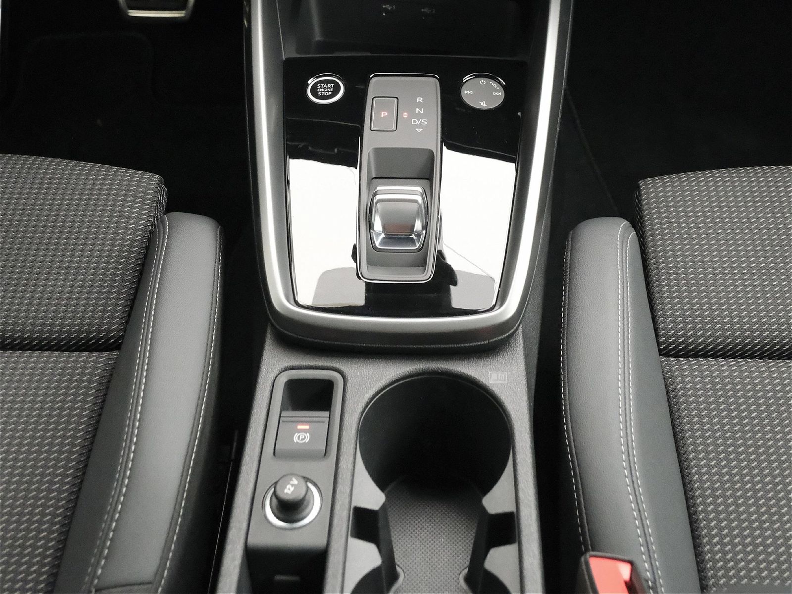 Audi A3 Limousine 30 TDI advanced - Samsaru's Car Outlet