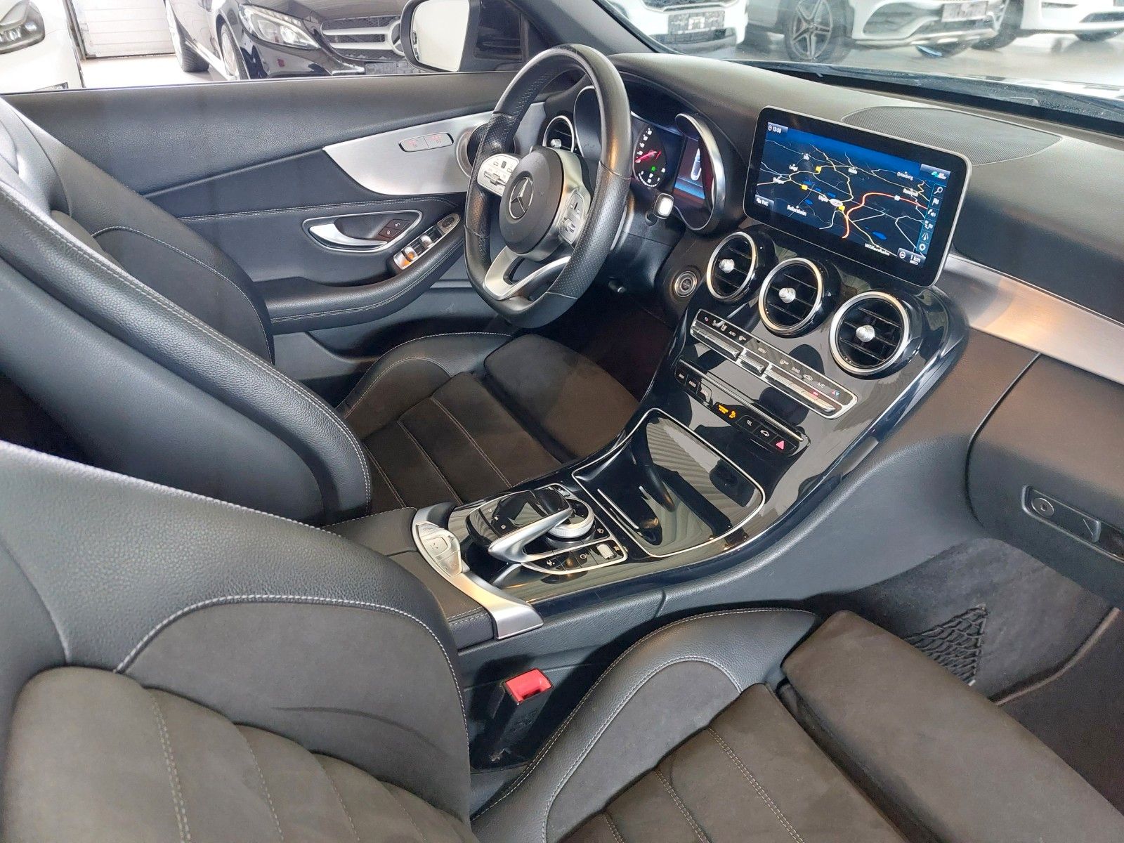 Mercedes-Benz C 180 Cabrio AMG-LINE - Samsaru's Car Outlet