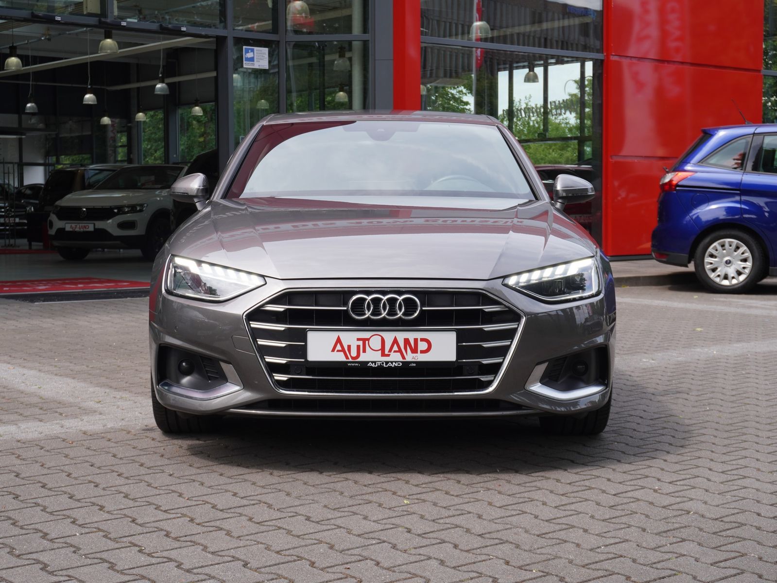 Audi A4 2.0 TDI 35 S-Line - Samsaru's Car Outlet