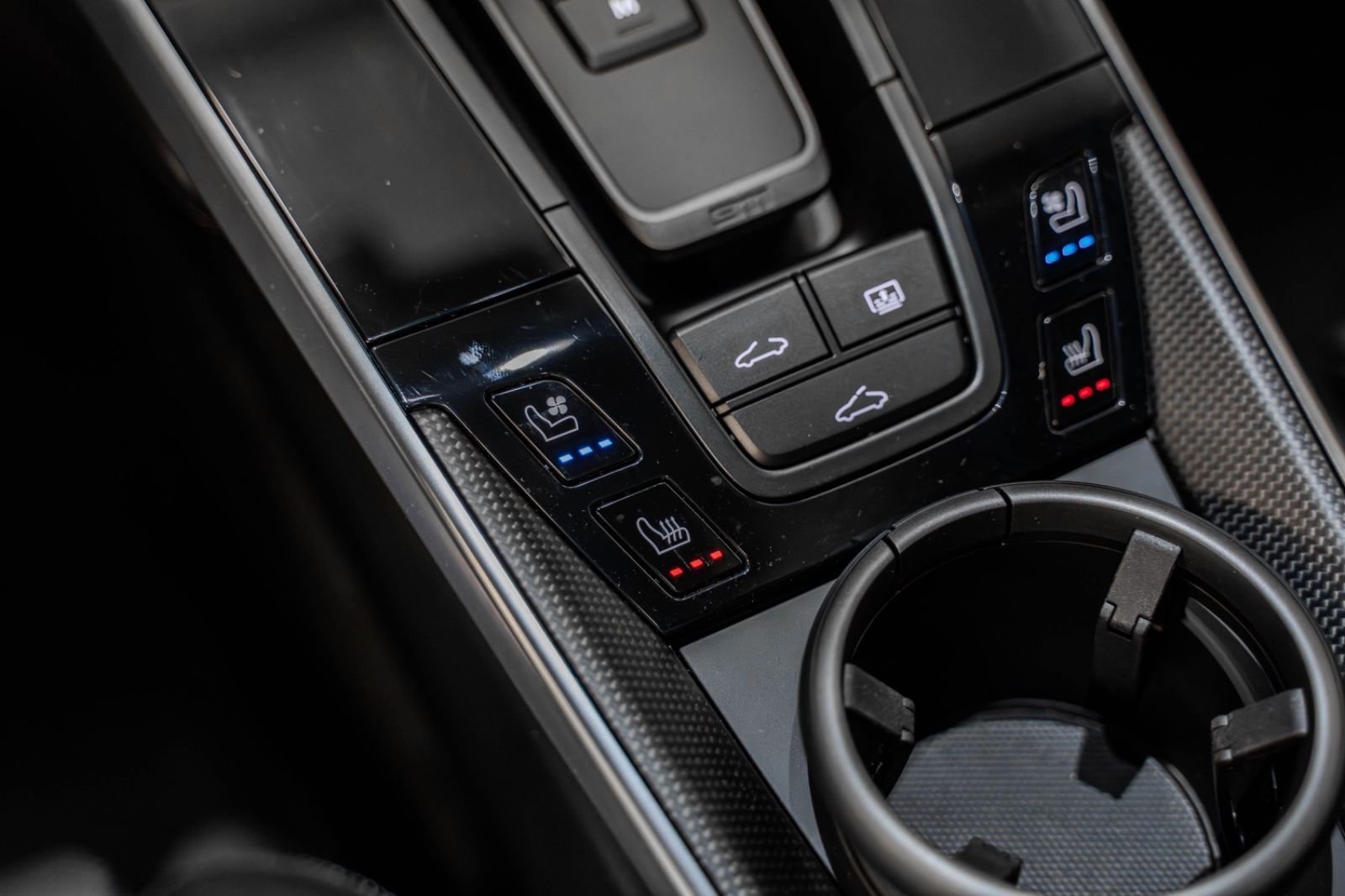 Porsche 911 Turbo S - Samsaru's Car Outlet