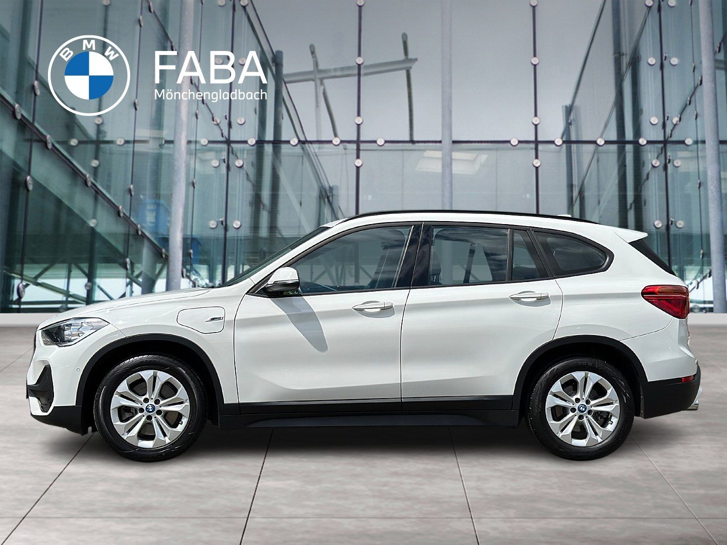 BMW X1 xDrive25e - Samsaru's Car Outlet