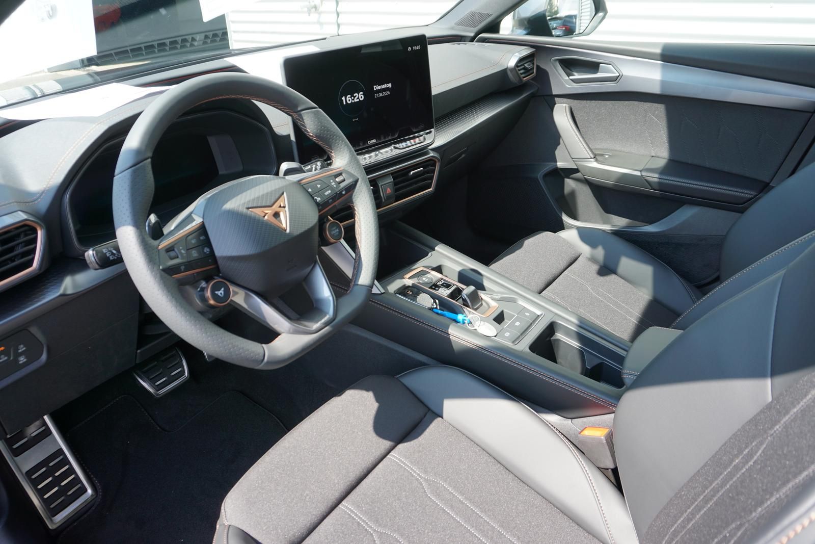 Cupra Leon Sportstourer 1.5 eTSI DSG - Samsaru's Car Outlet