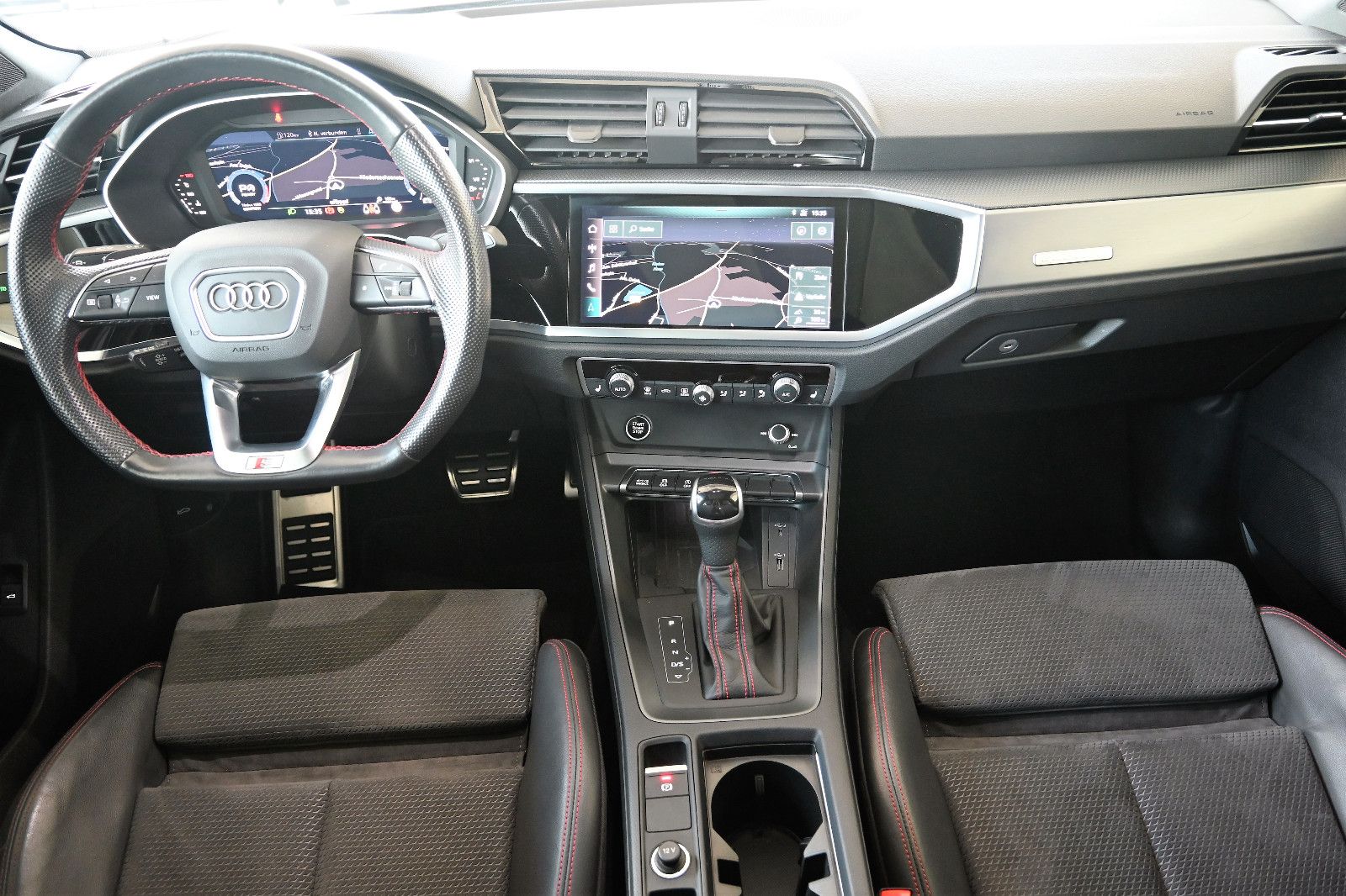 Audi Q3 SB 40 TFSI qu S-Line - Samsaru's Car Outlet