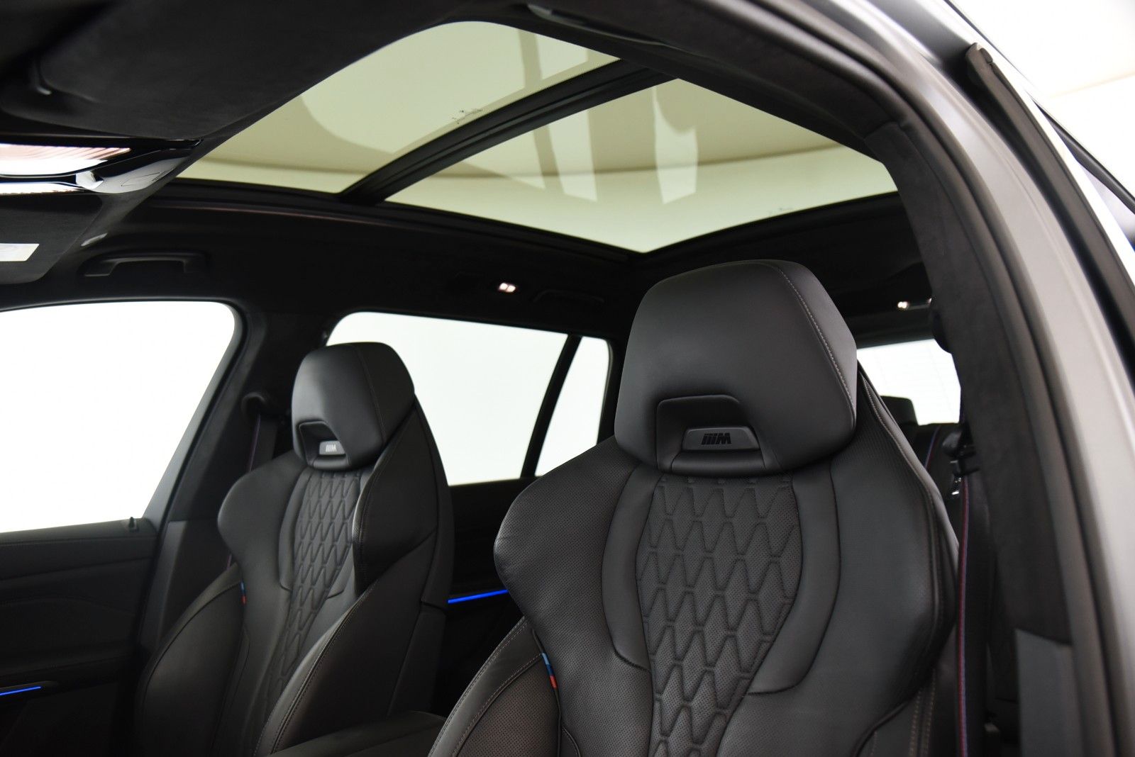 BMW X7 xDrive40d M Sport Pro Pano AHK Gestik H&K LED