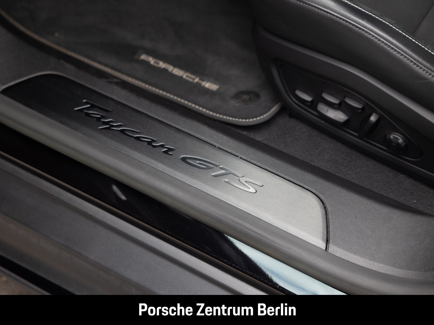 Porsche Taycan GTS BOSE Rückfahrkamera Panoramadach LED