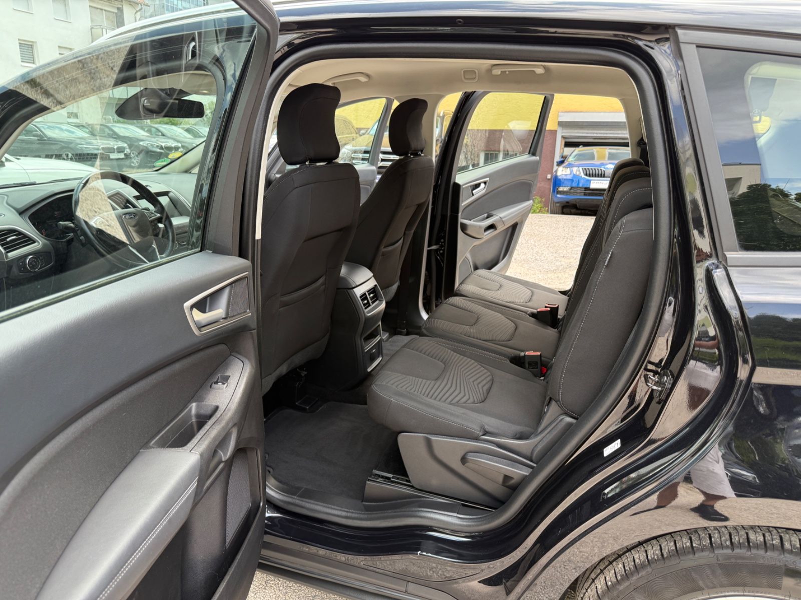 Ford S-Max 2.0 Aut EcoBlue - Samsaru's Car Outlet