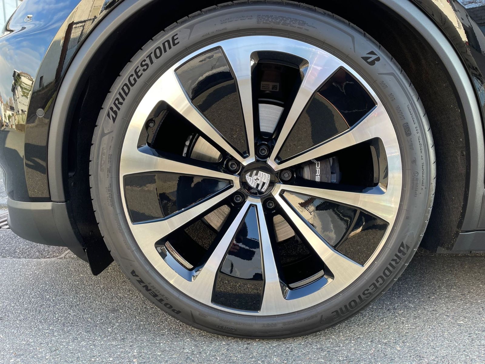 Porsche Macan 4 - Samsaru's Car Outlet