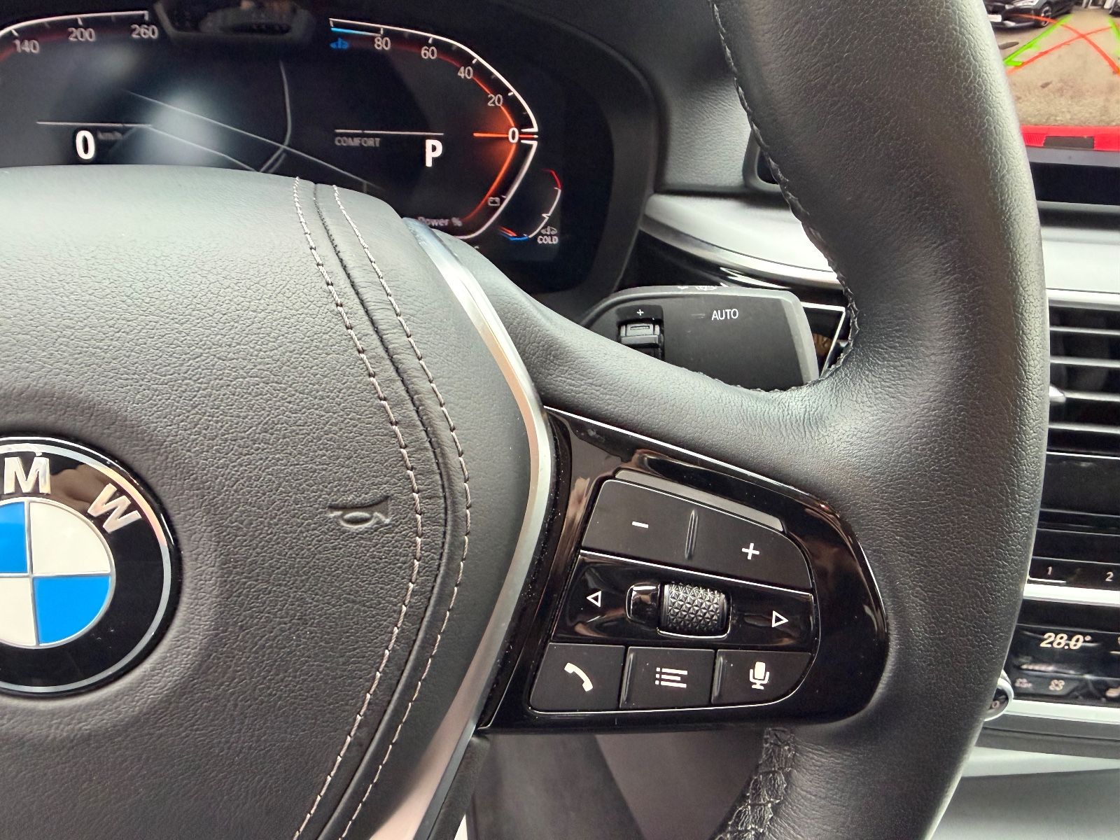 BMW 520D XDRIVE AUT.*LED*AHK*ACC*