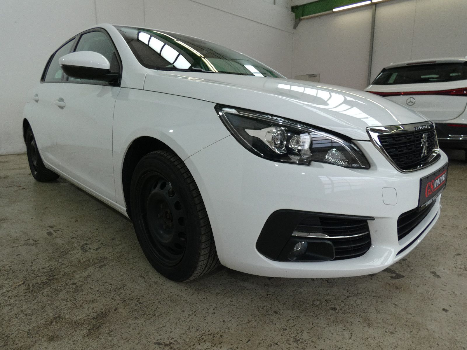 Peugeot 308 Active Pack - Samsaru's Car Outlet