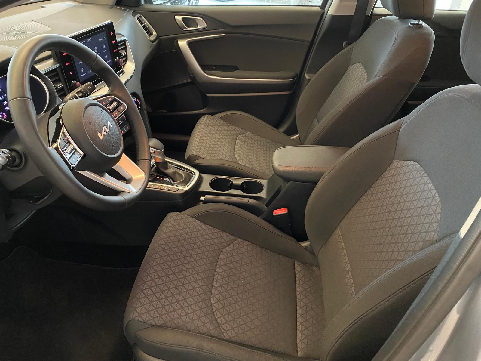 Kia Ceed - Samsaru's Car Outlet