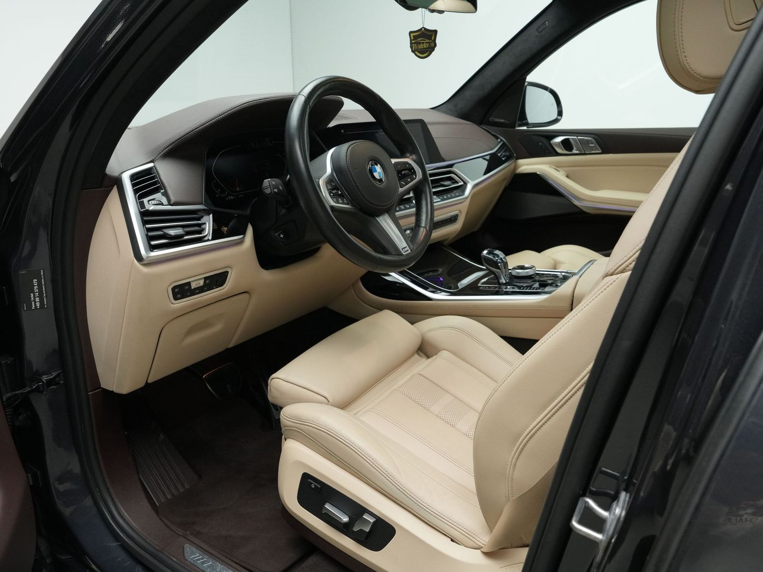 BMW X7 xDrive 40 i M Sport PANO*HUD*AHK*H&K*TV FOND*