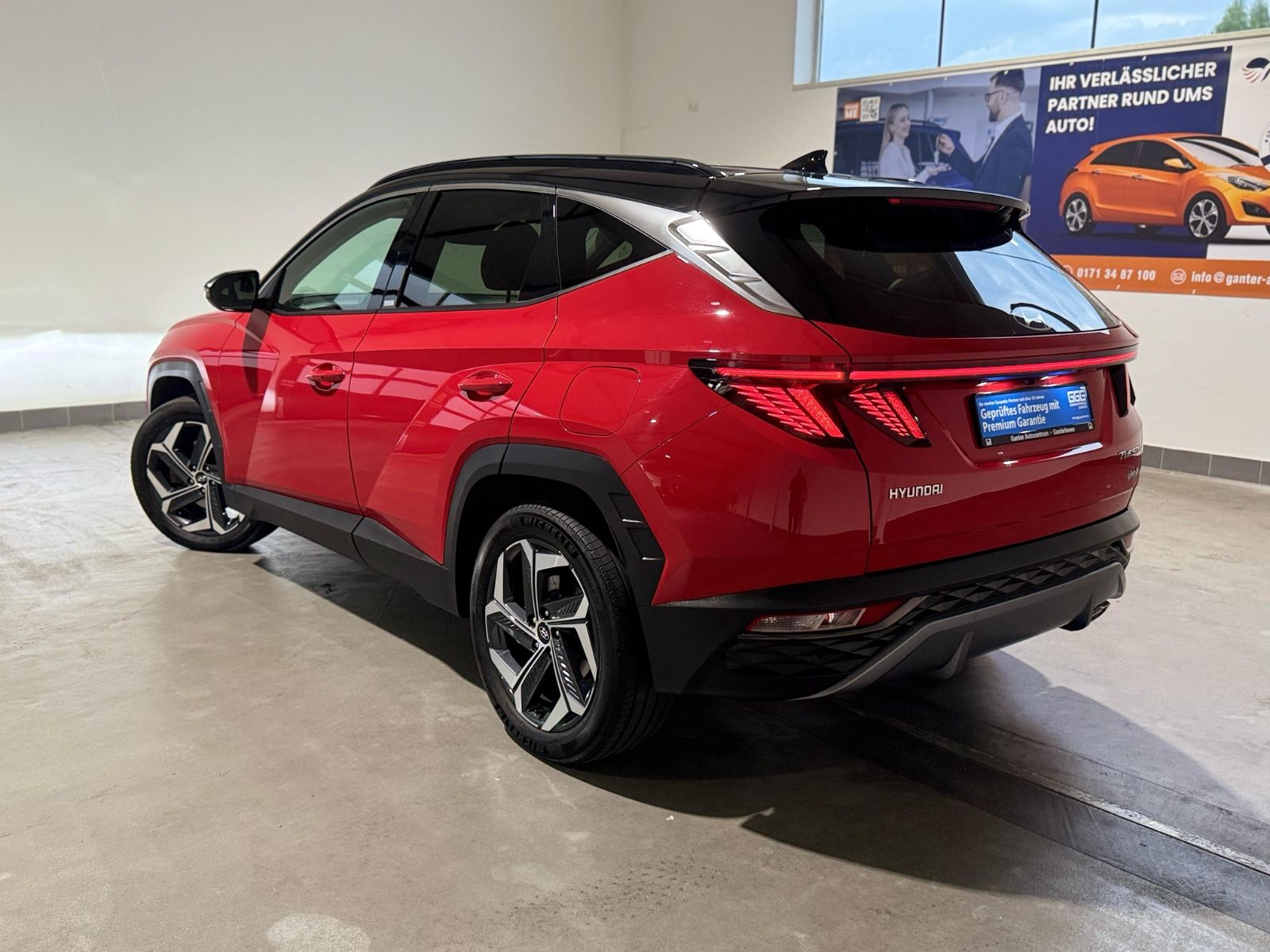 Hyundai Tucson 1.6 T-GDI Plug-In Hybrid 4WD - Samsaru's Car Outlet