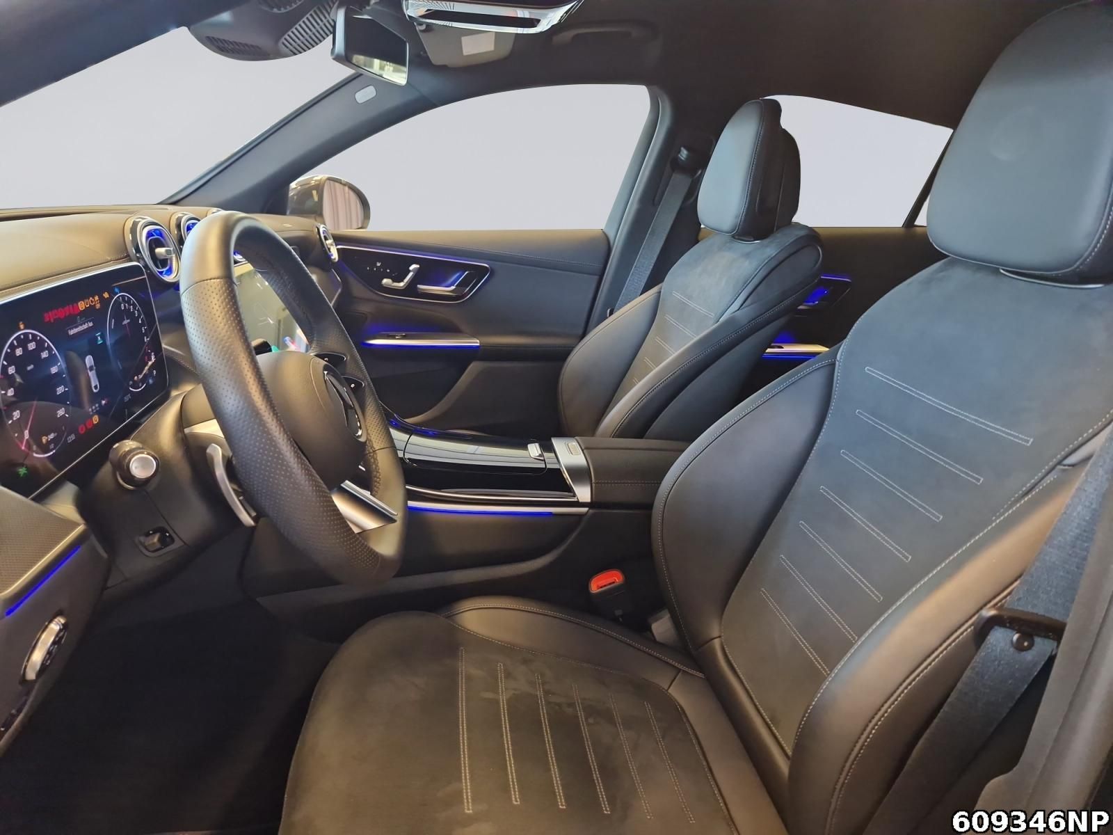 Mercedes-Benz GLC 300 e 4M AMG Coupé AHK DIGITAL Distronic+