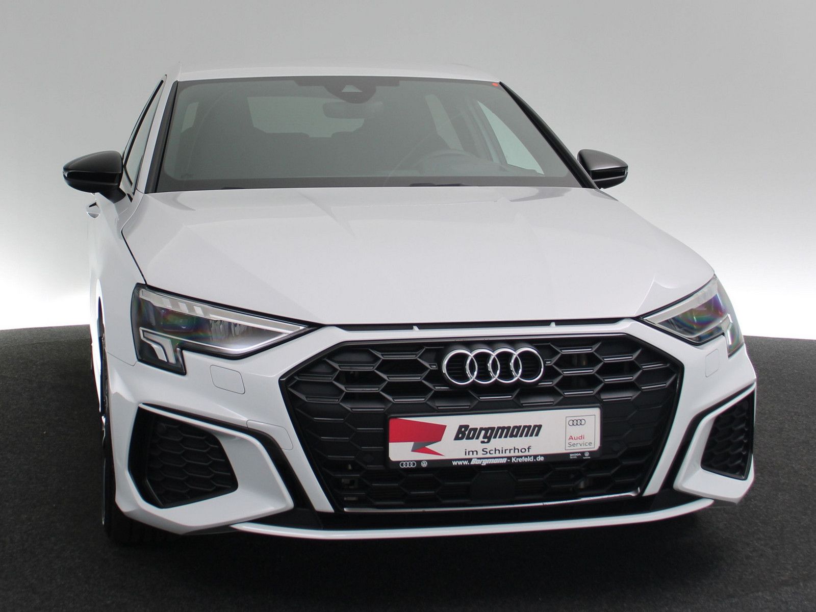 Audi A3 Sportback 45 TFSI e S line - Samsaru's Car Outlet
