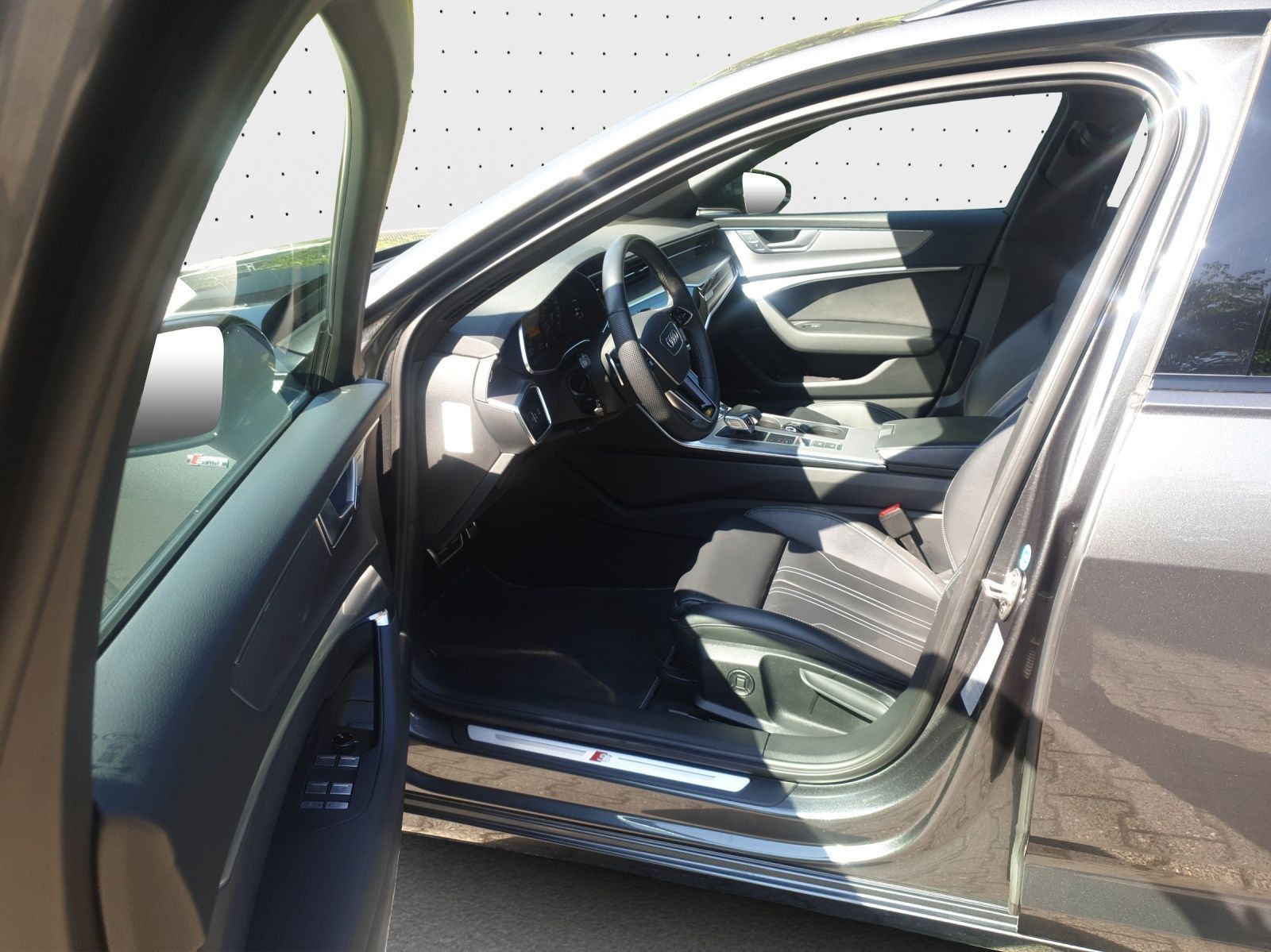 Audi A6 Avant 55 TFSI e quattro Sport - Samsaru's Car Outlet
