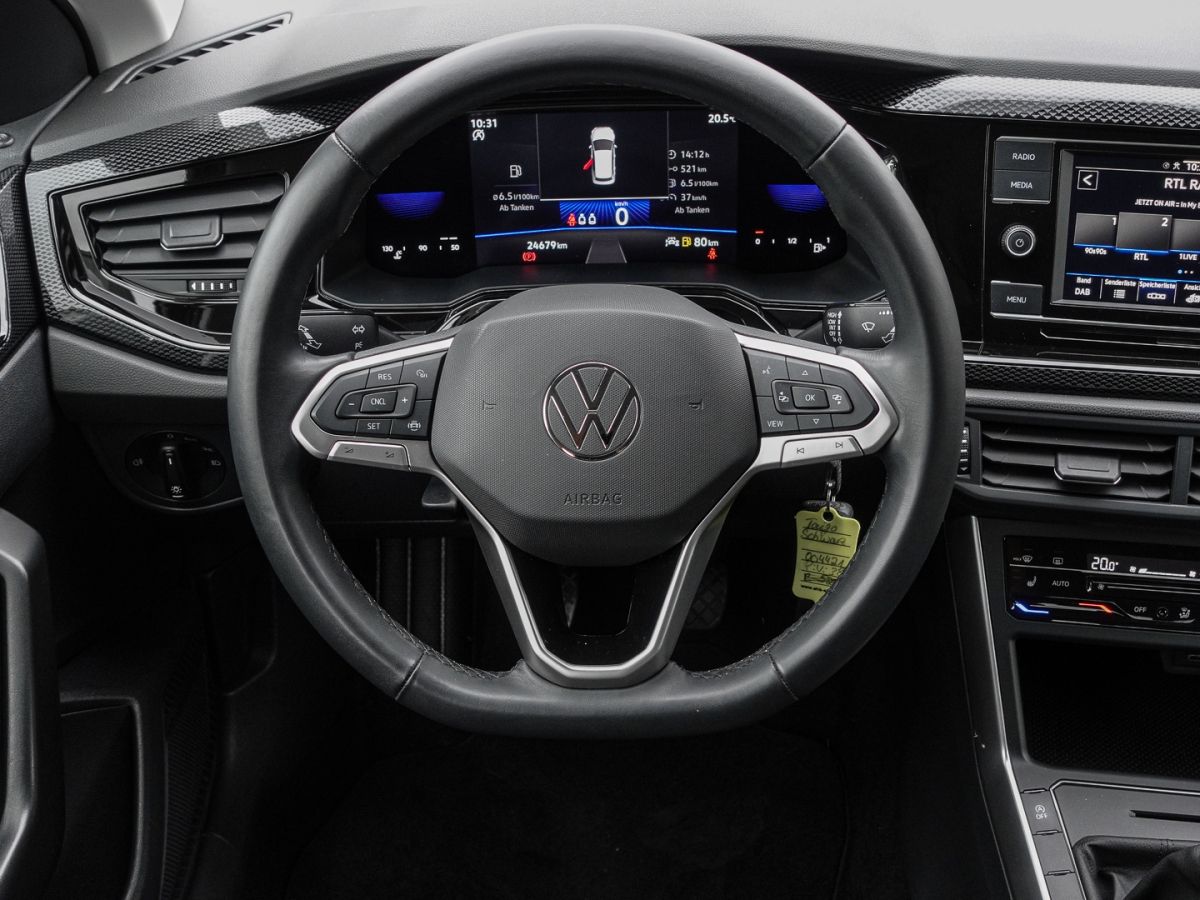 Volkswagen Taigo 1.0 TSI Life - Samsaru's Car Outlet