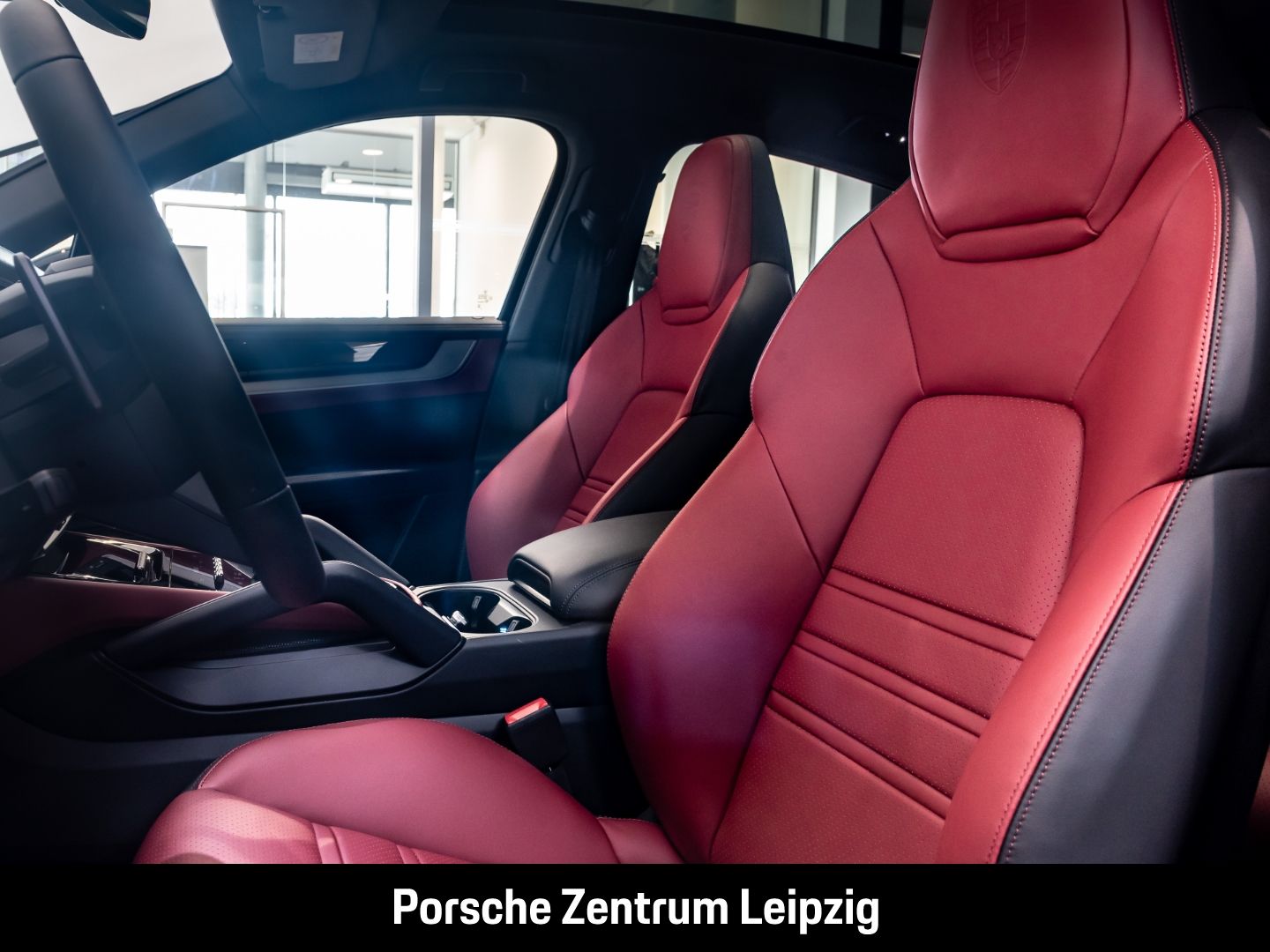 Porsche Cayenne E-Hybrid Coupe AHK Matrix Bose Abstandst
