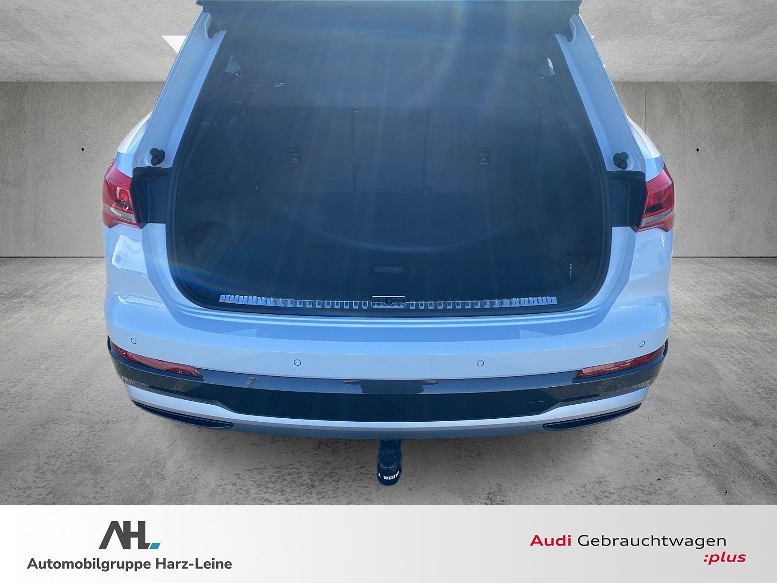 Audi Q3 TFSI advanced quattro - Samsaru's Car Outlet