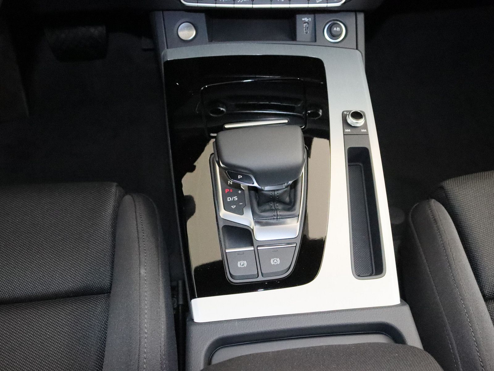 Audi Q5 40 TDI quattro S line AHK MATRIX-LED ACC SHZ